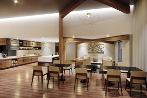 Habitación Club, 1 cama de matrimonio grande | Salón