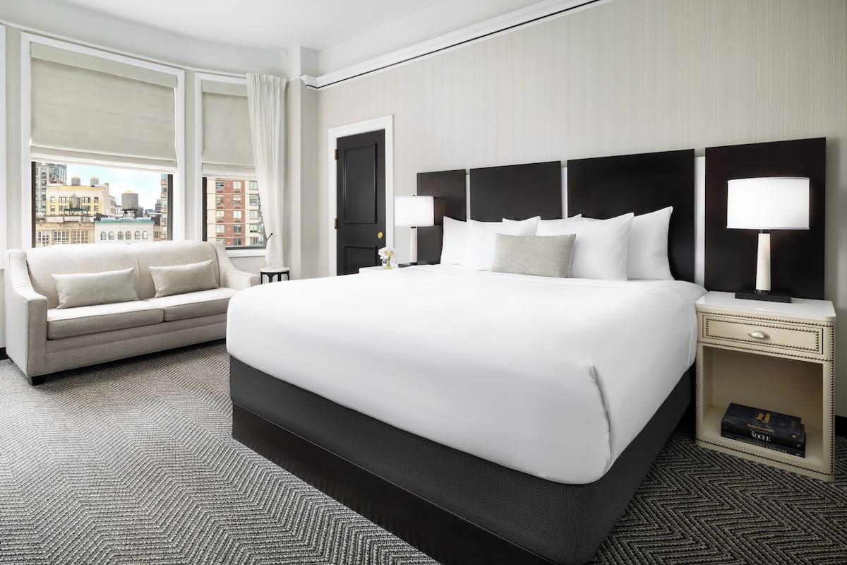 Habitación superior, varias camas (King) | Sábanas de algodón egipcio, ropa de cama de alta calidad y edredón