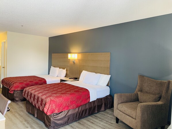 Desk, iron/ironing board, rollaway beds, free WiFi