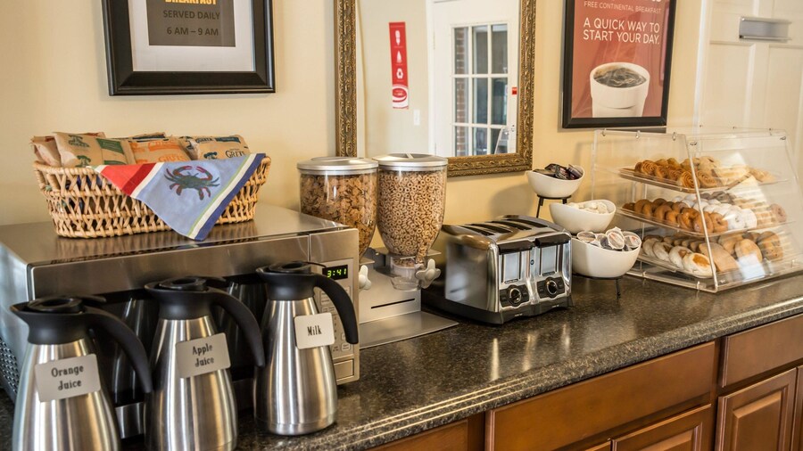 Econo Lodge Crystal Coast