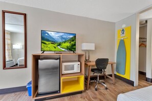 Economy-rum | Skrivbord, strykjärn/strykbräda, gratis wi-fi och sängkläder