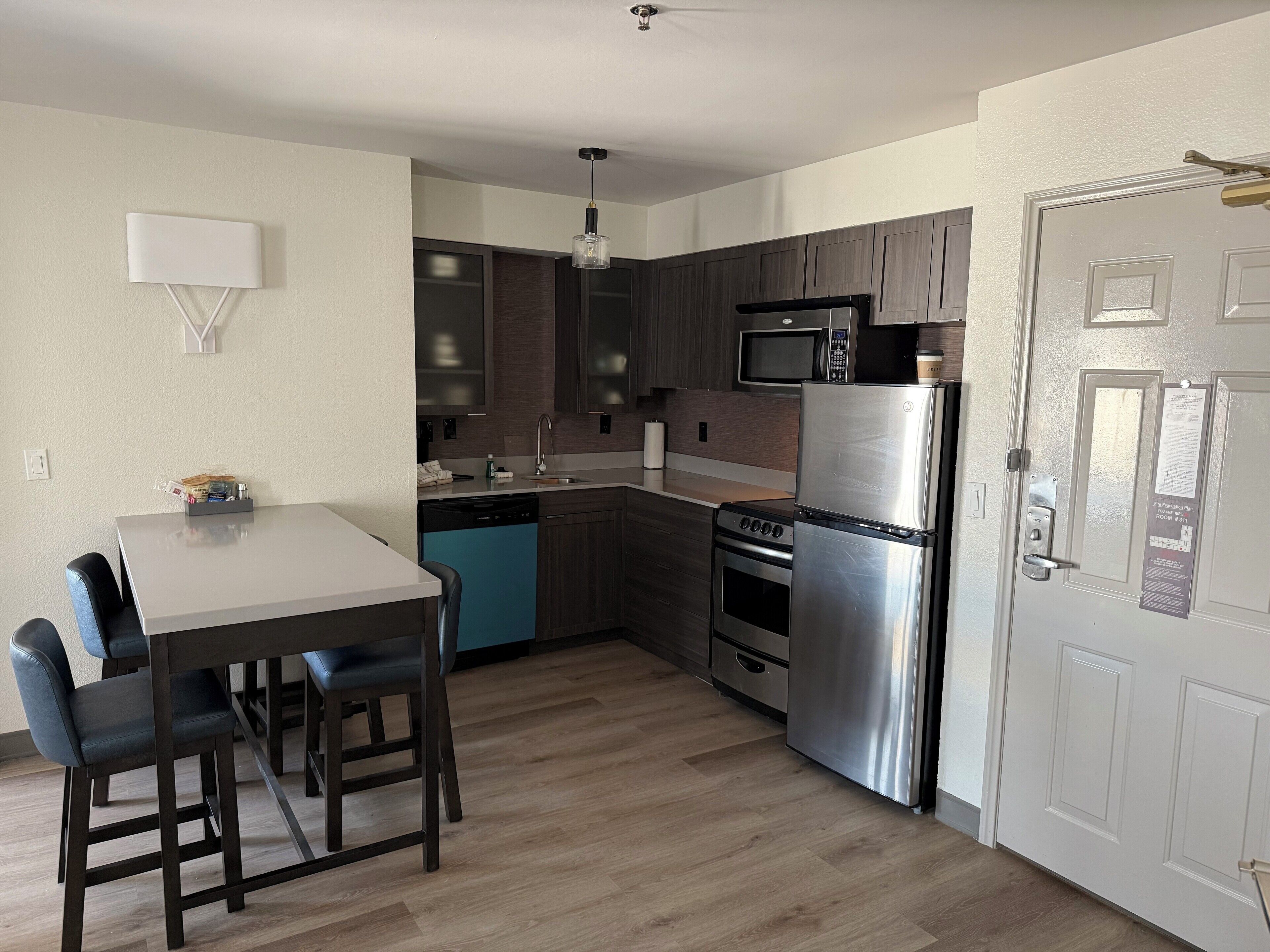suite, 2 bedrooms | private kitchen | fridge, microwave, stovetop, dishwasher