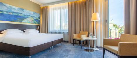 Superior Room (Freedom Square View)