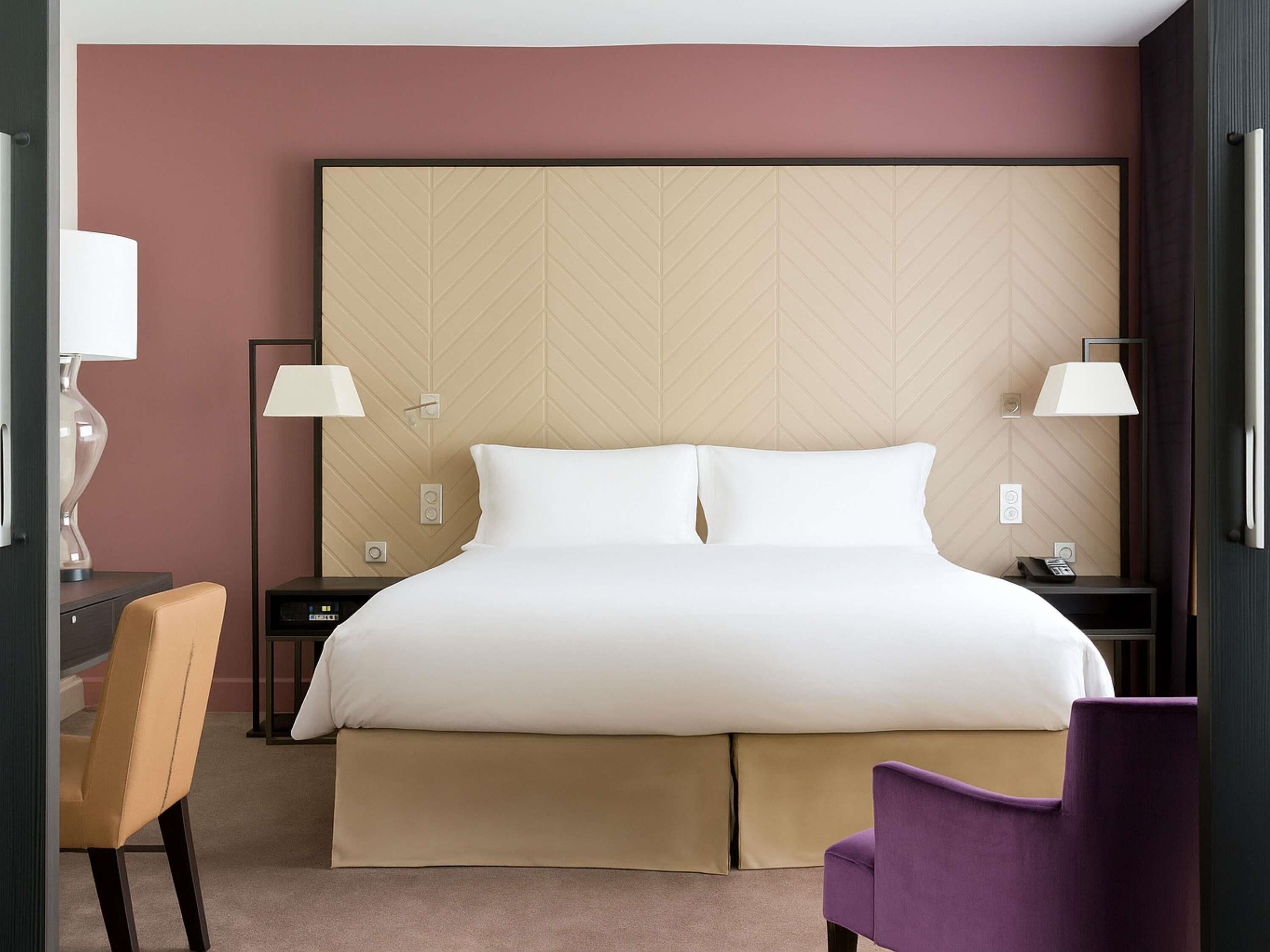 Suite, City View (Prestige) | Premium bedding, down comforters, pillowtop beds, minibar