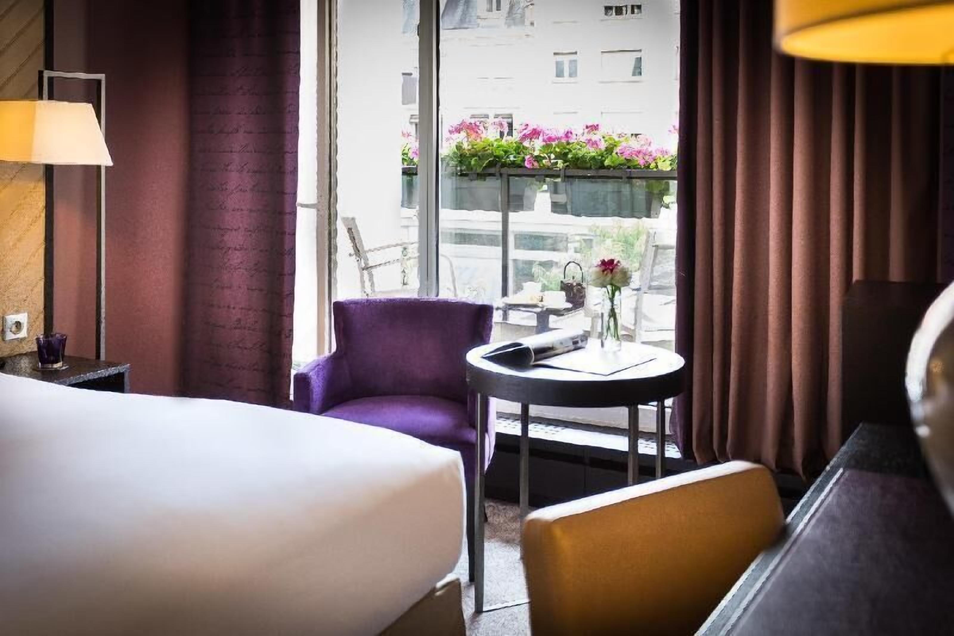 Premium bedding, down duvets, pillow-top beds, minibar