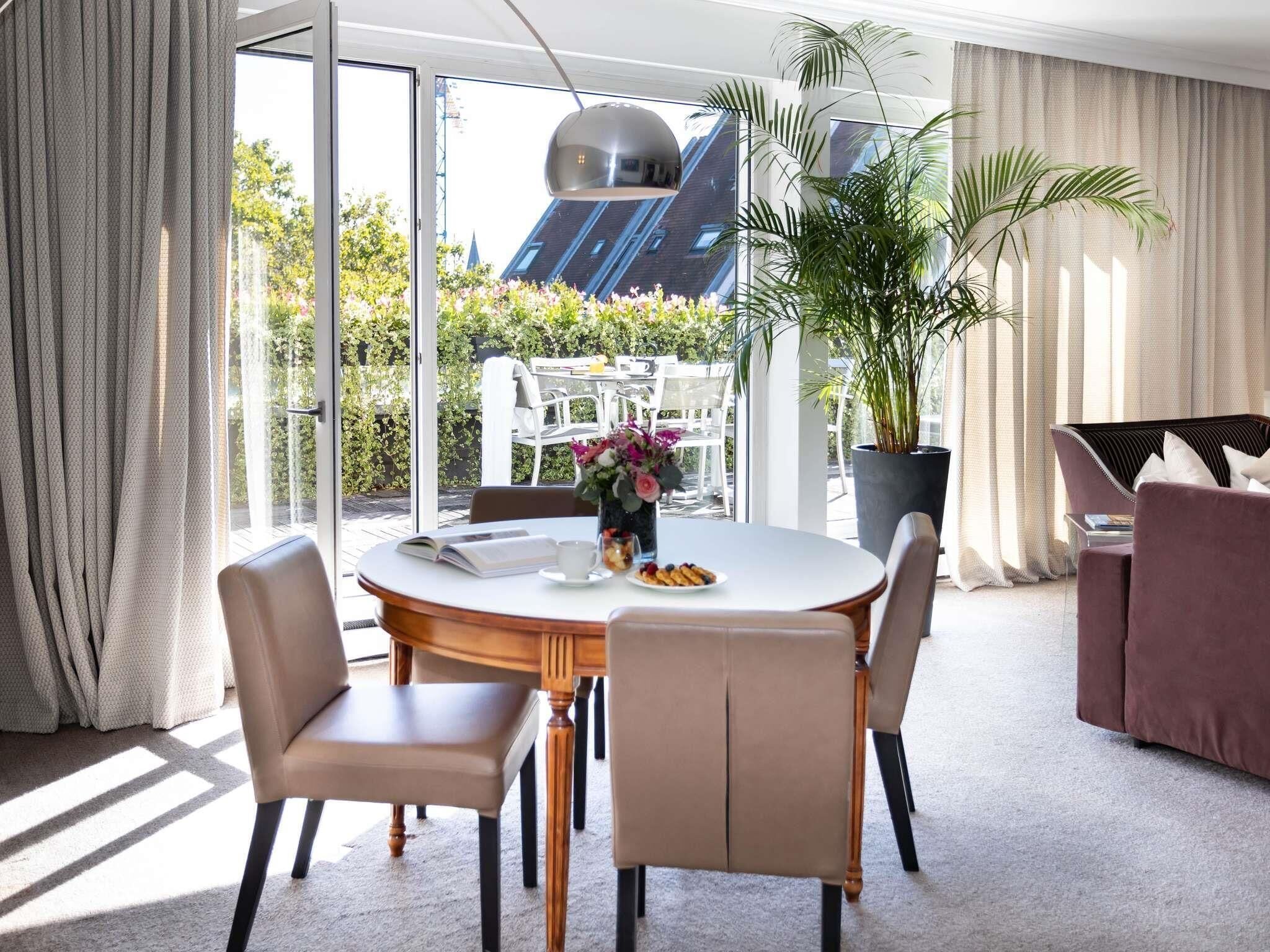Suite, 2 Bedrooms, Balcony, City View (Imperiale) | Premium bedding, down duvets, pillow-top beds, minibar