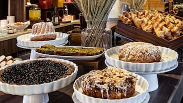 Daily buffet breakfast for a fee