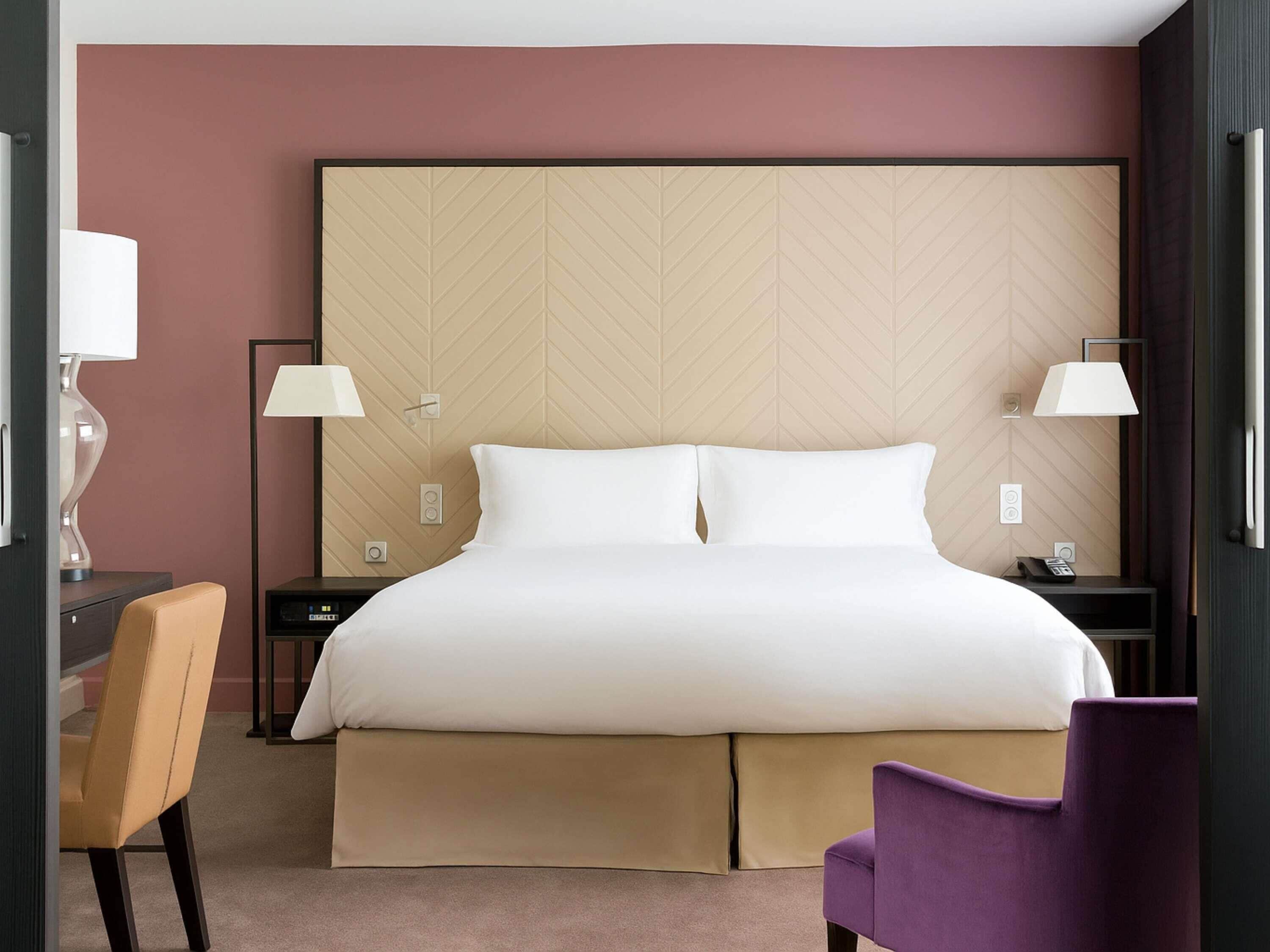 Suite, City View (Prestige) | Premium bedding, down comforters, pillowtop beds, minibar