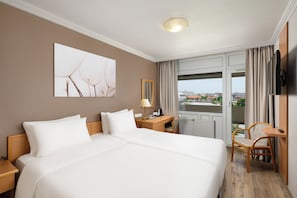 Chambre supérieure double, 1 très grand lit | Literie hypoallergénique, coffre-fort pour ordinateur portable, bureau