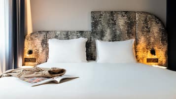 TRIBE Apartment, 1 Double Bed | Premium bedding, pillowtop beds, in-room safe, desk