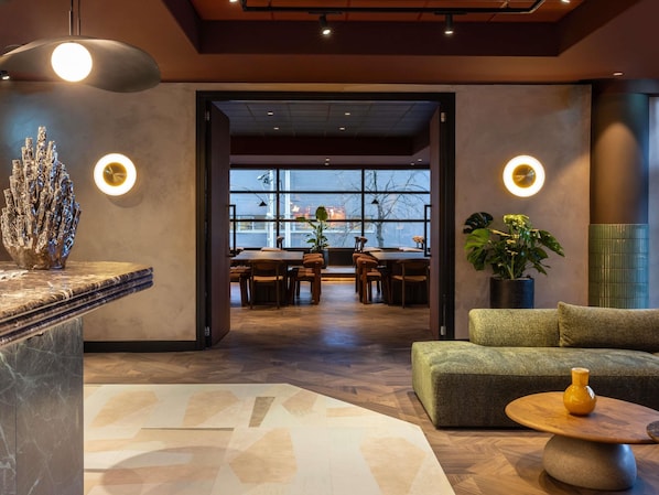 Cocktail bar - TRIBE Hotel Den Haag Centraal - Opened December 2025 (The Hague)