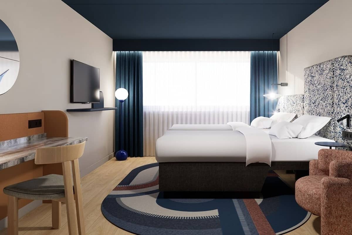 1 habitación, caja de seguridad en la habitación y escritorio