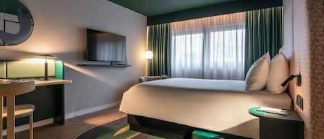 Premium bedding, pillowtop beds, in-room safe, desk