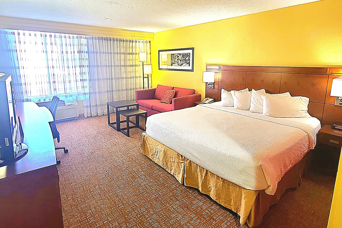 Roupas de cama antialérgicas, escrivaninha