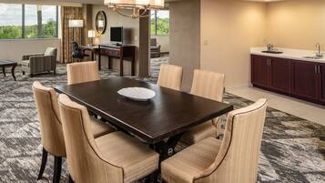 Premium bedding, pillowtop beds, in-room safe, desk