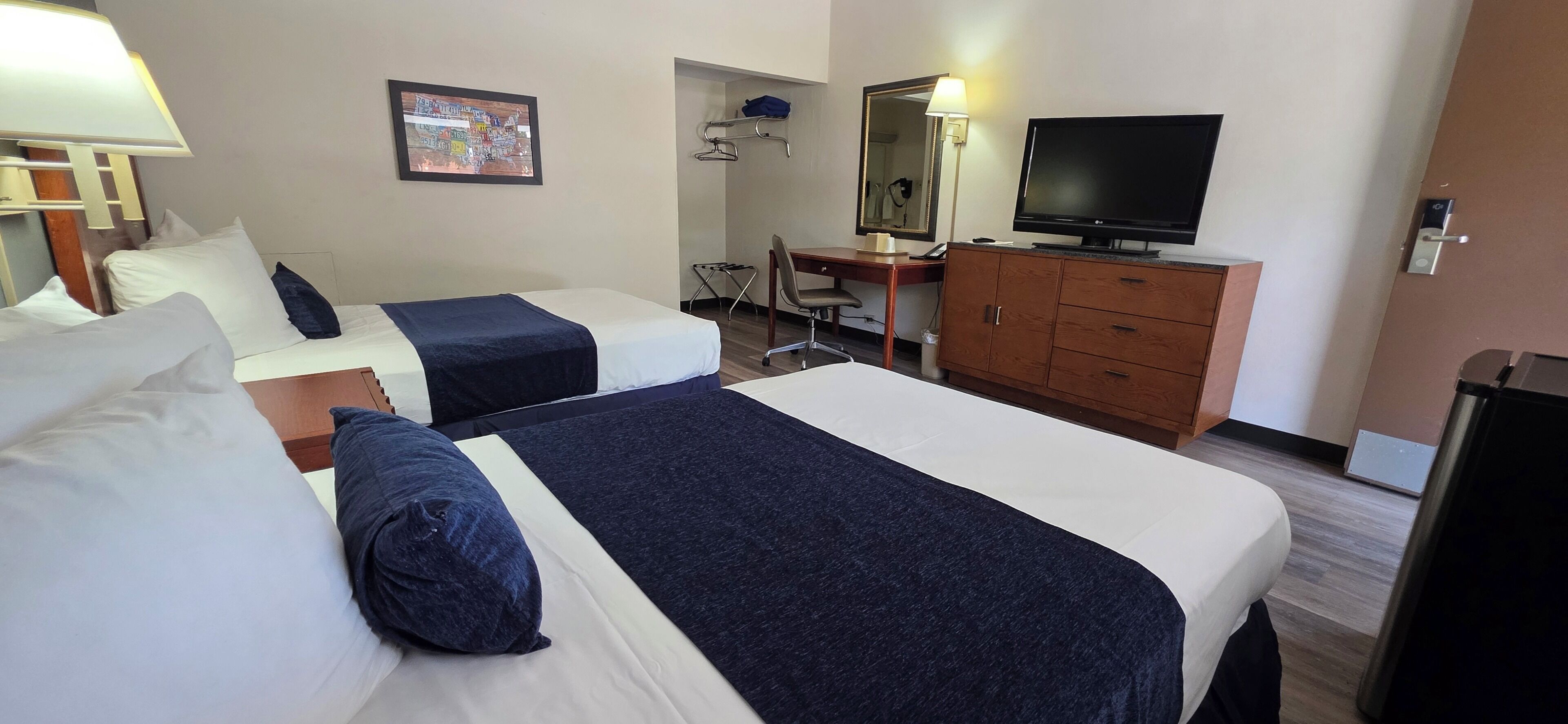 Standard Room, 2 Double Beds, Non Smoking
