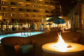 Outdoor pool - Hyatt Palm Springs (Palm Springs)