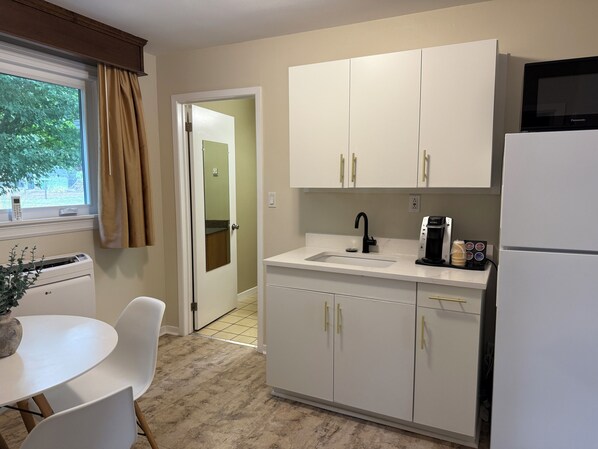 Superior Suite, 2 Queen Beds | Private kitchen
