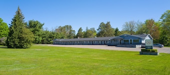 Aurora Inn