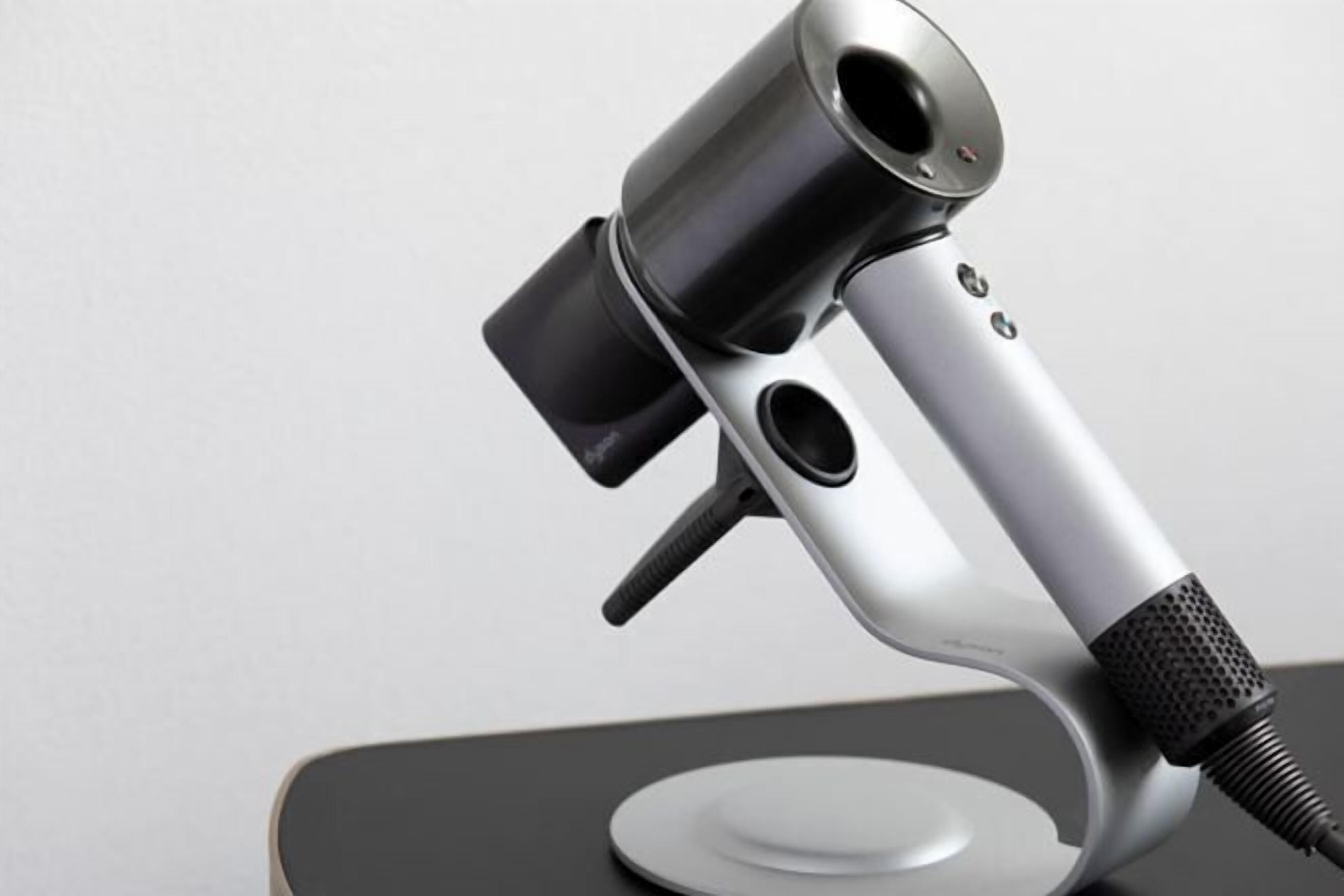 Separate bathtub and shower, eco-friendly toiletries, hair dryer