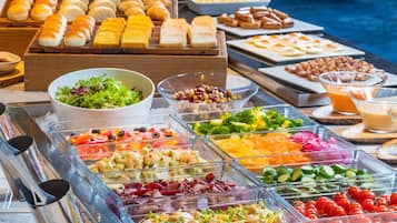Daily buffet breakfast for a fee