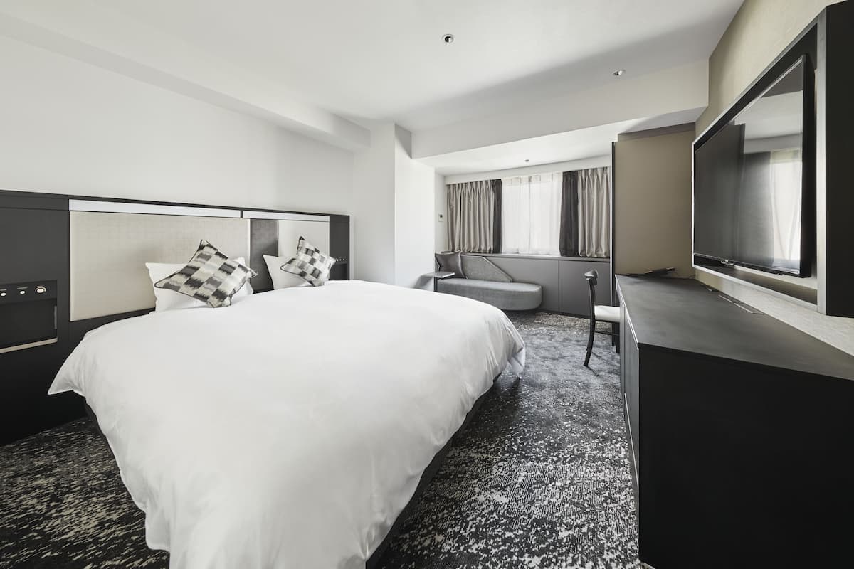 In-room safe, desk, blackout curtains, free WiFi