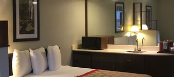 Ramada by Wyndham Portland Airport