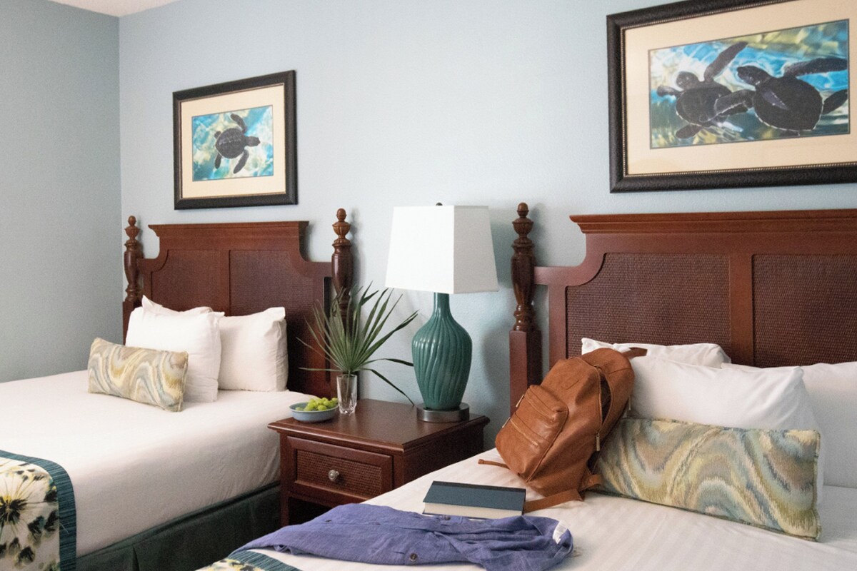 In-room safe, laptop workspace, blackout curtains, iron/ironing board