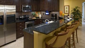 Villa, 2 Bedrooms | Private kitchen | Fridge, microwave, stovetop, dishwasher