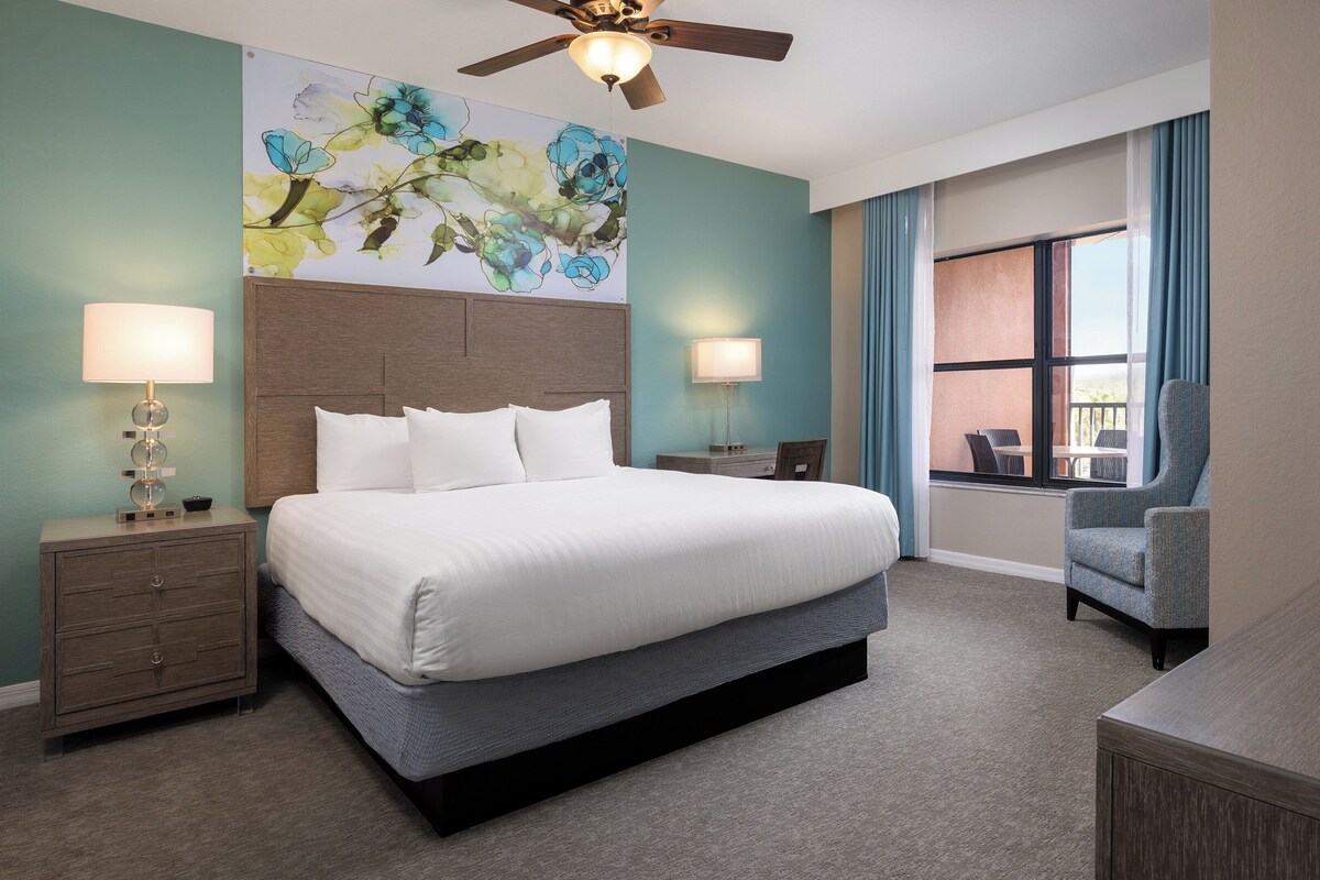 In-room safe, laptop workspace, blackout curtains, iron/ironing board