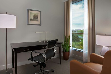 Hilton Toronto Markham Suites Conference Centre Spa - Image 25