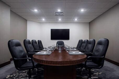 Hilton Toronto Markham Suites Conference Centre Spa - Image 35