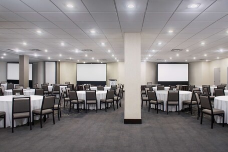 Hilton Toronto Markham Suites Conference Centre Spa - Image 90