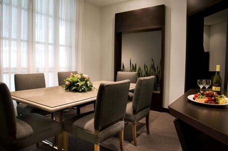 Hilton Toronto Markham Suites Conference Centre Spa - Image 62