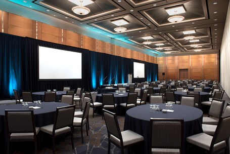 Hilton Toronto Markham Suites Conference Centre Spa - Image 27