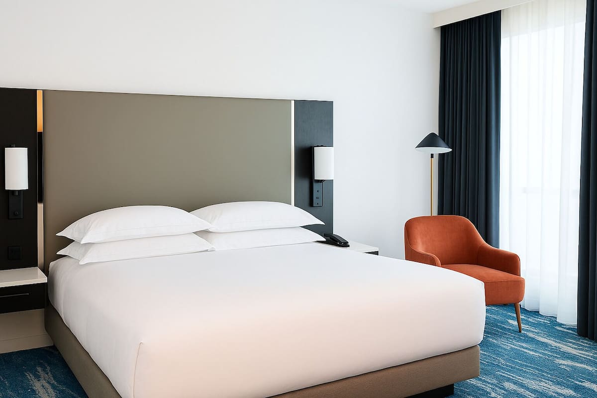 Seprai antialergi, brankas, meja kerja, dan ruang kerja ramah laptop