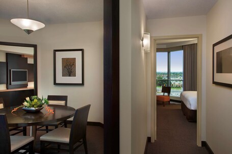 Hilton Toronto Markham Suites Conference Centre Spa - Image 75