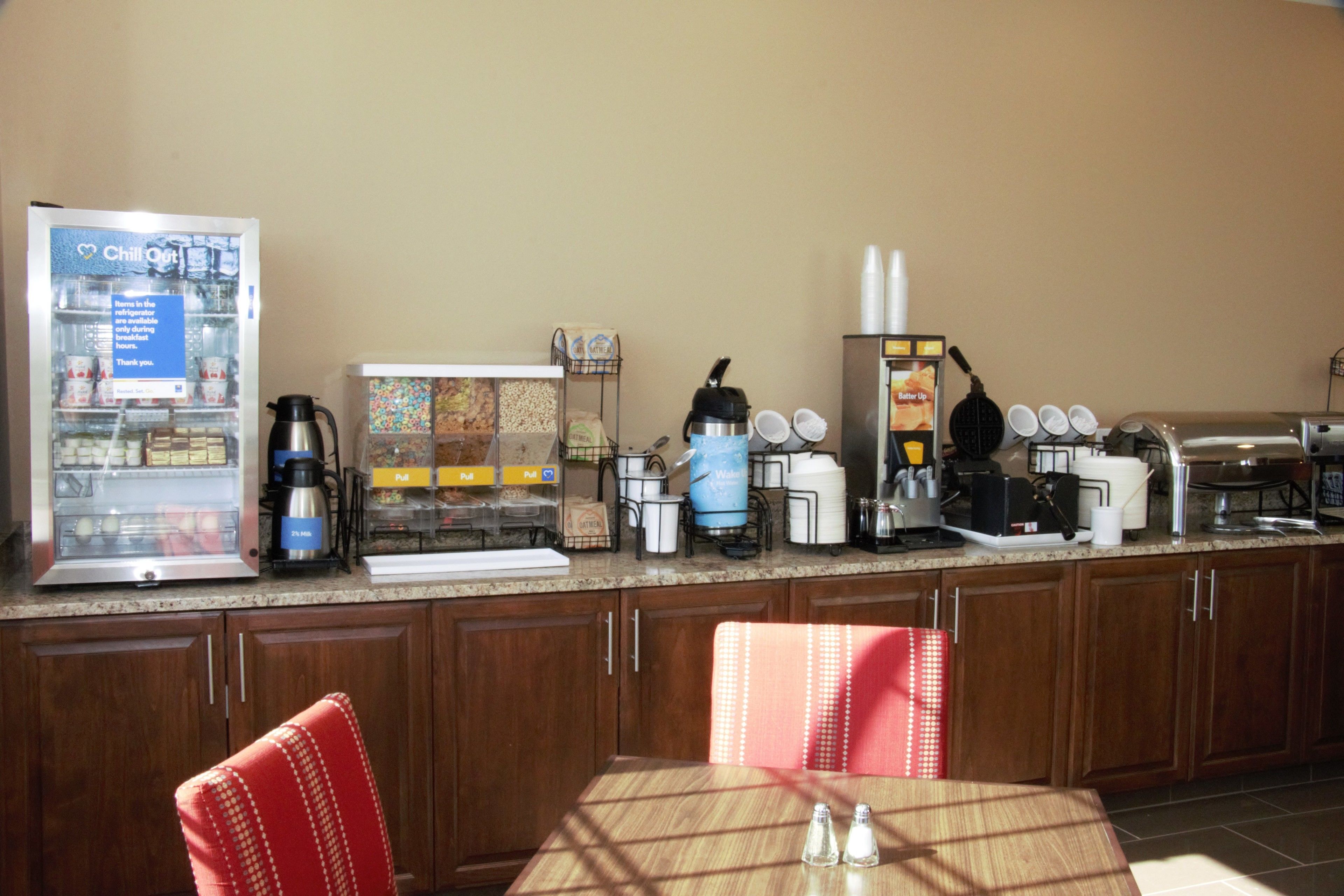 free buffet breakfast