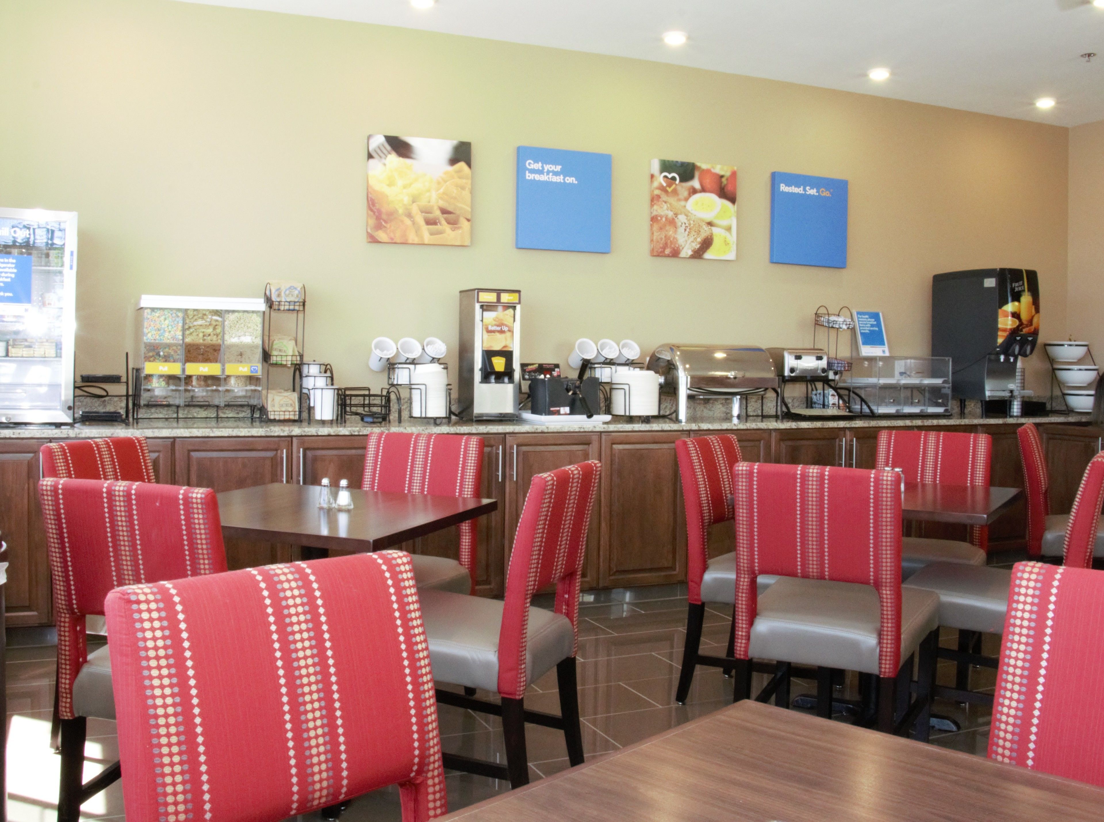 free buffet breakfast