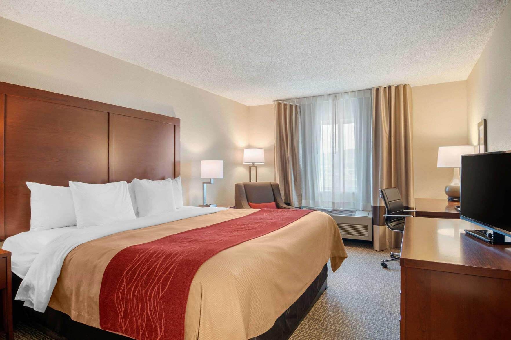 In-room safe, desk, soundproofing, iron/ironing board