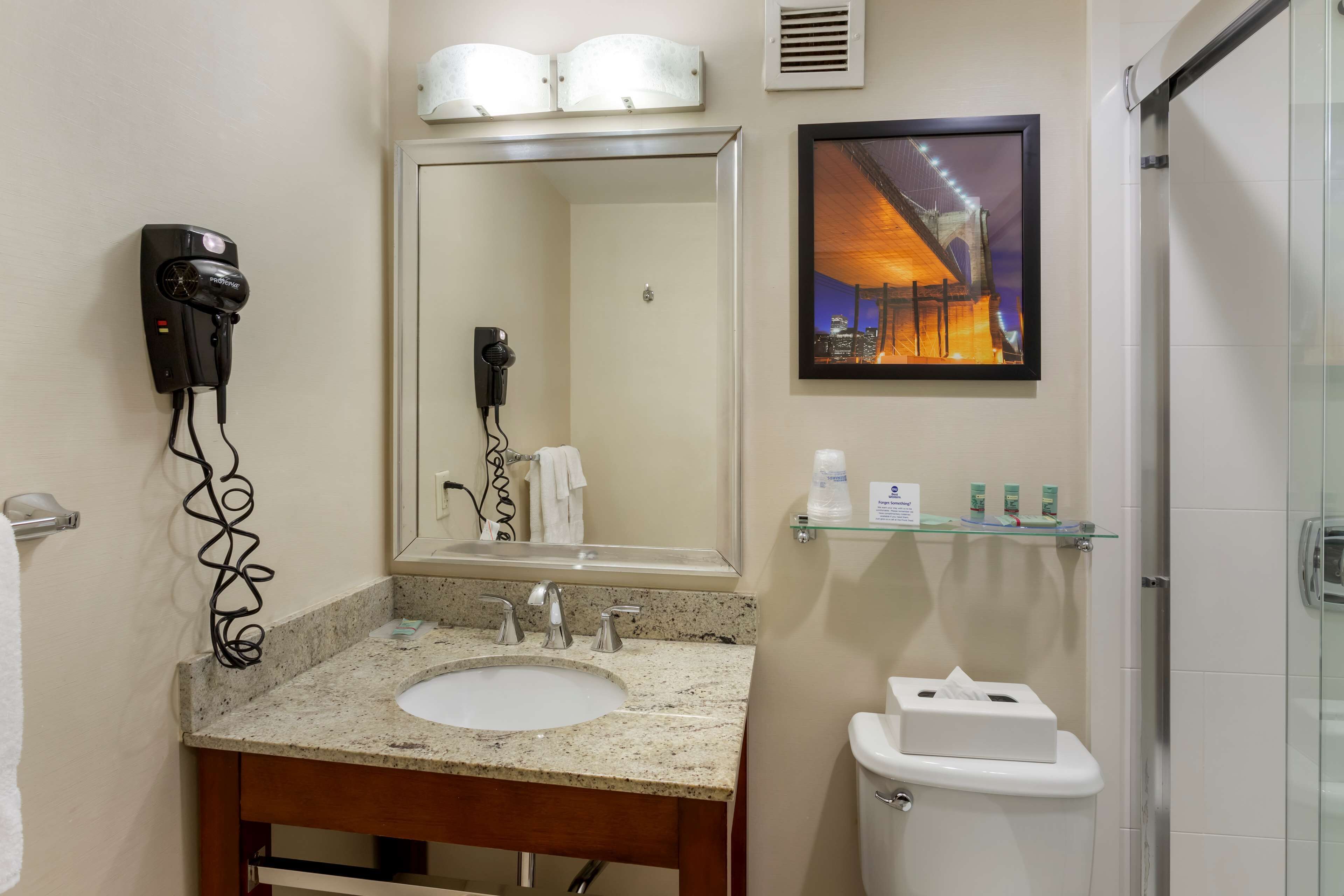 Photo - Best Western Gregory Hotel