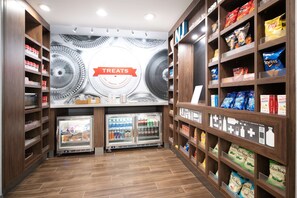 Snack bar - Hampton Inn Egg Harbor Township Atlantic City (Egg Harbor Township)