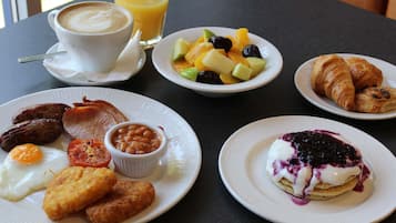 Daily English breakfast for a fee
