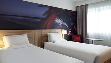 Hypo-allergenic bedding, in-room safe, desk, soundproofing
