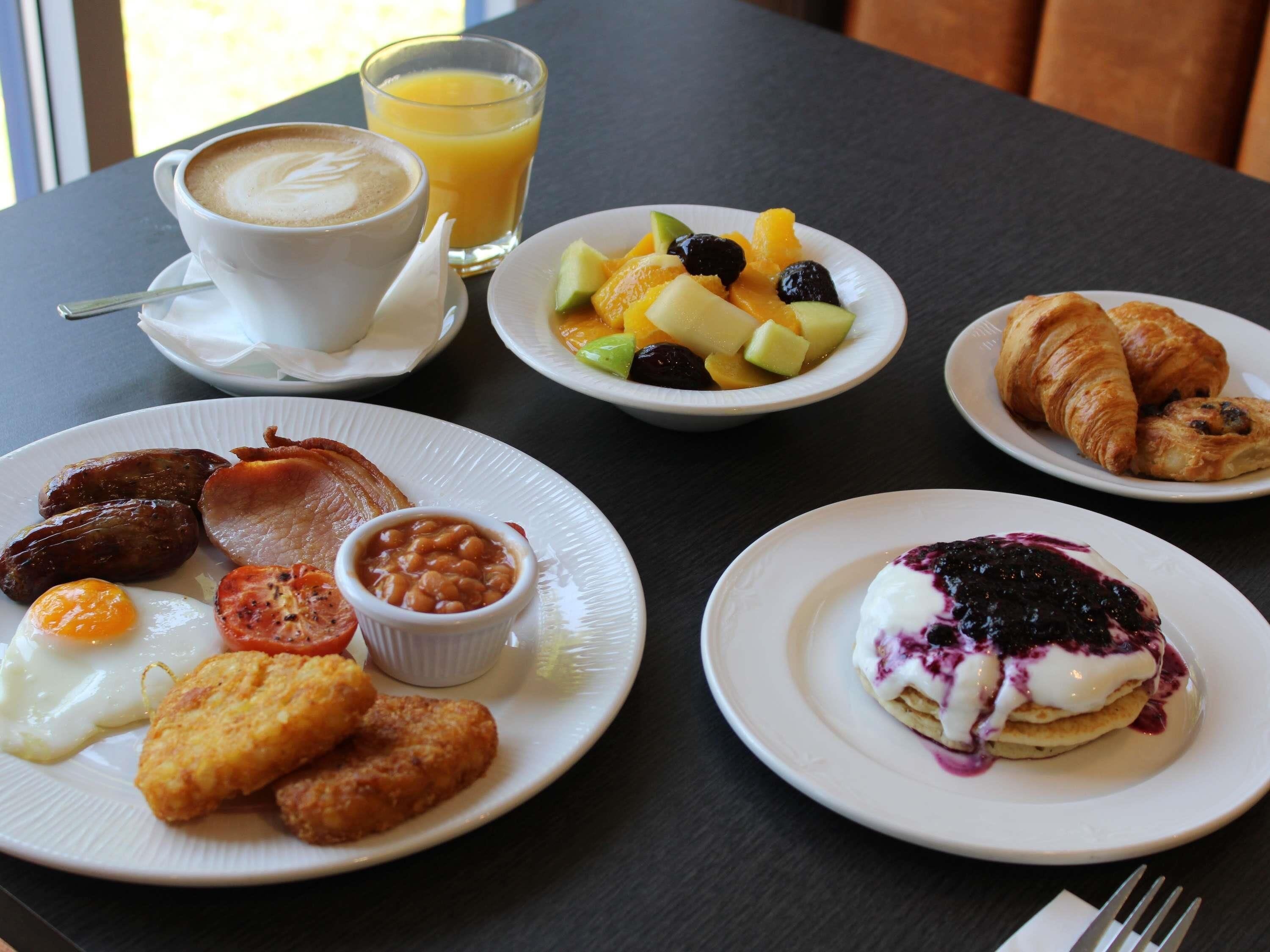 Desayuno inglés (GBP 16.45 por persona) 