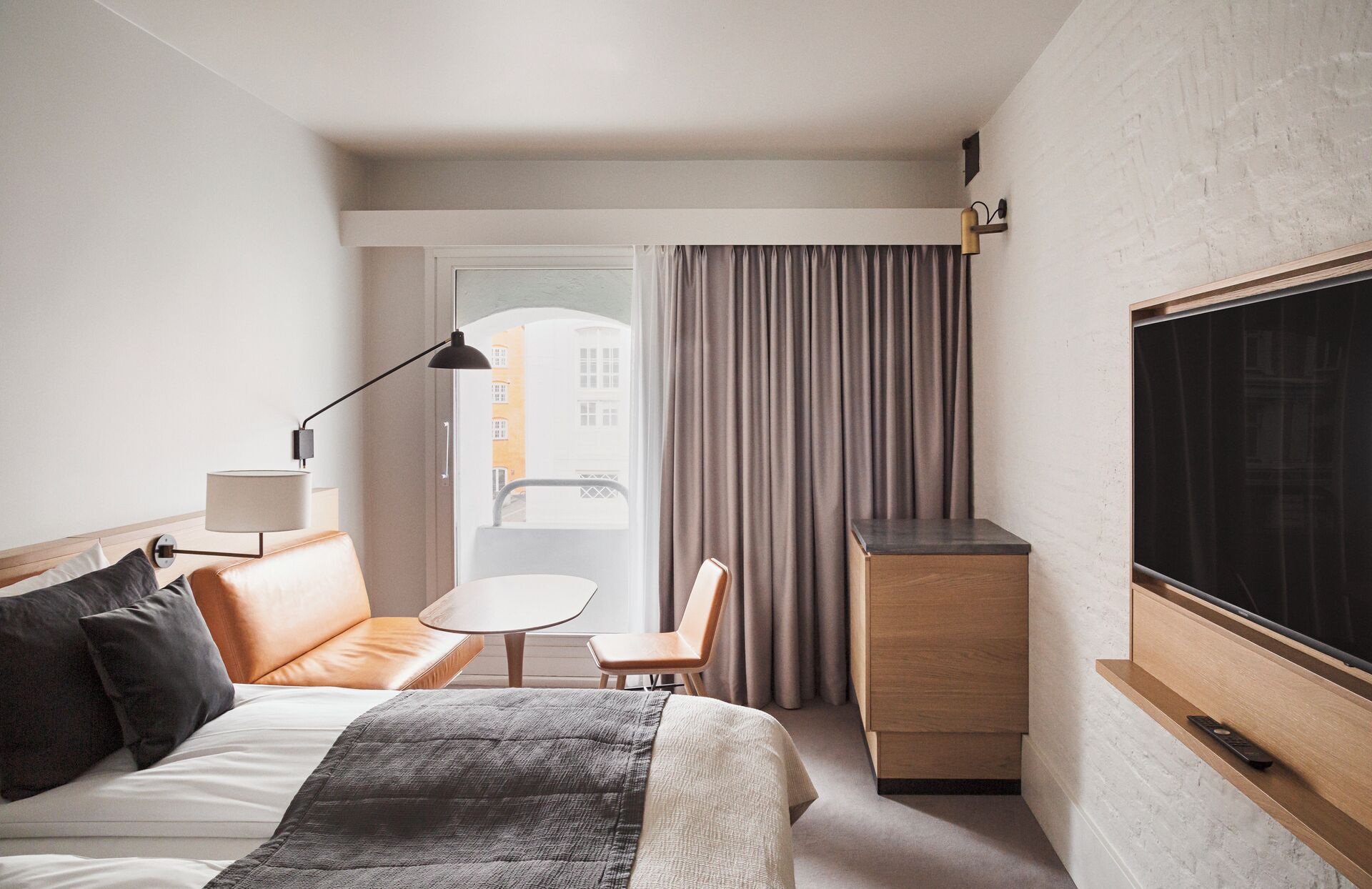 Standard Room | Premium bedding, pillowtop beds, minibar, in-room safe