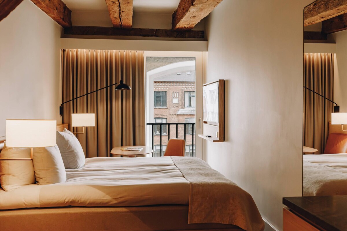 Habitación estándar | Ropa de cama de alta calidad, camas con pillow-top y minibar