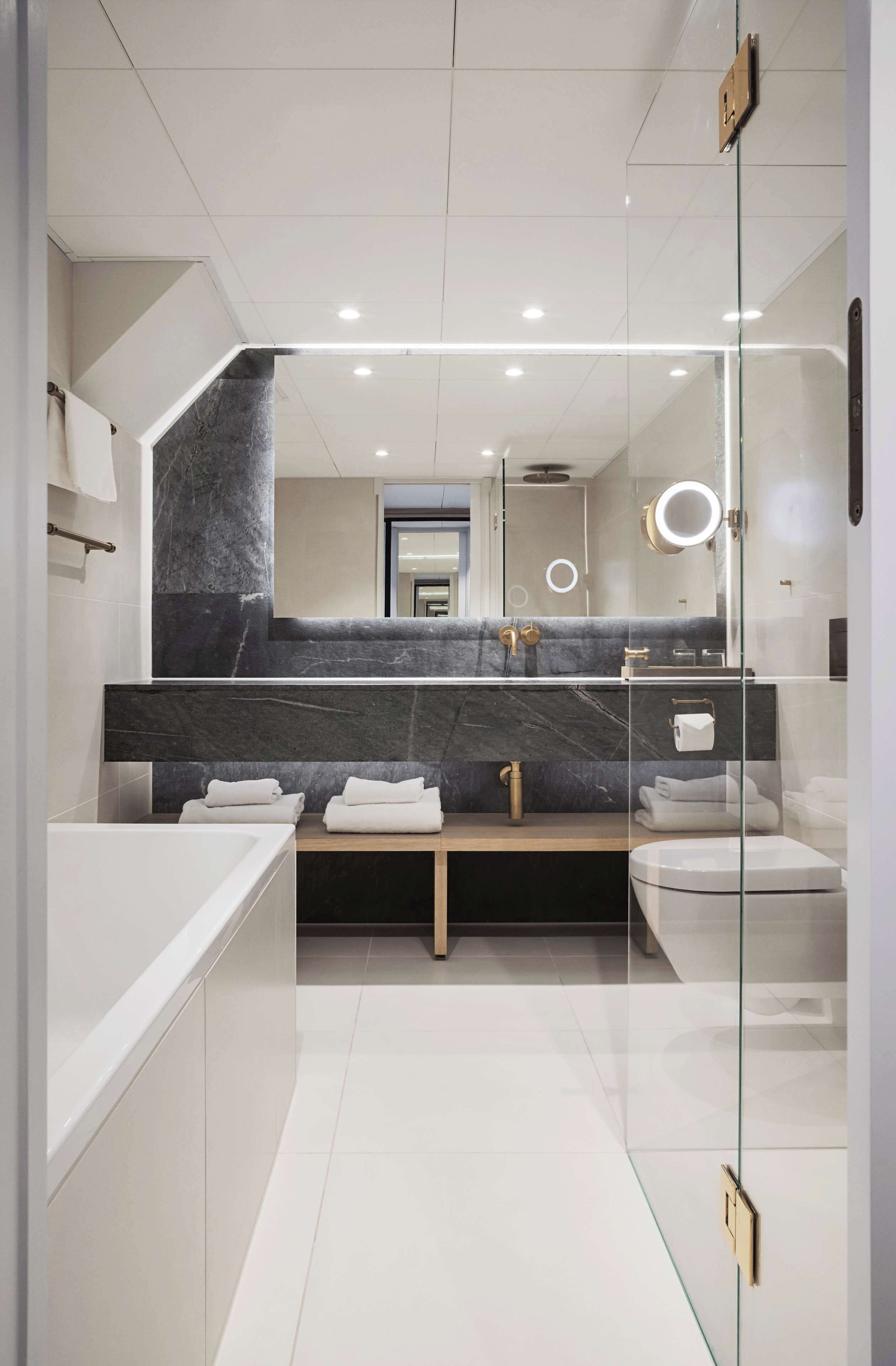 premium bedding, pillow-top beds, minibar, in-room safe