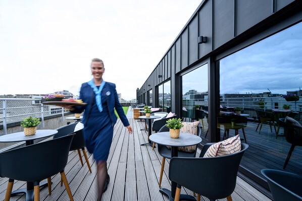 Terrace/patio - PREMIER SUITES PLUS Antwerp (Antwerp)