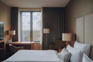 Comfort-herbergi | Rúmföt af bestu gerð, rúm með Select Comfort dýnum, míníbar